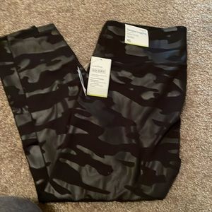 black camo print leggings